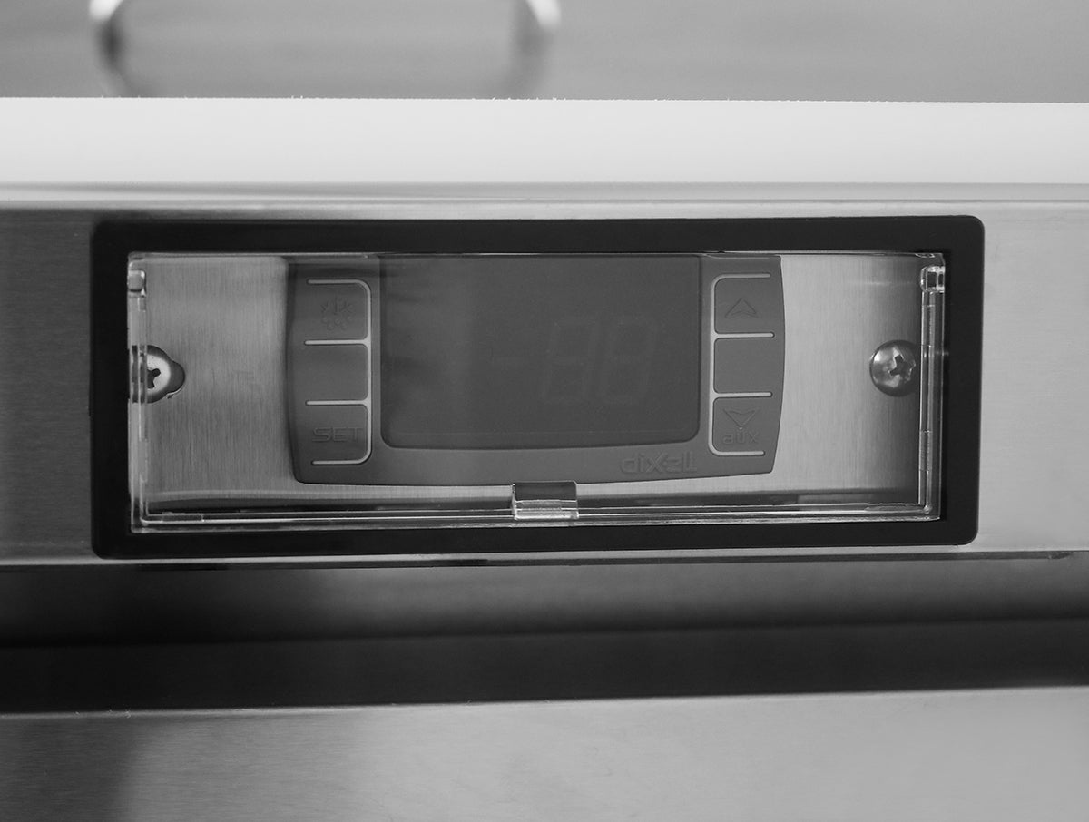 Atosa MSF8301GR 27'' Sandwich Prep. Table with 8 S/S Pans