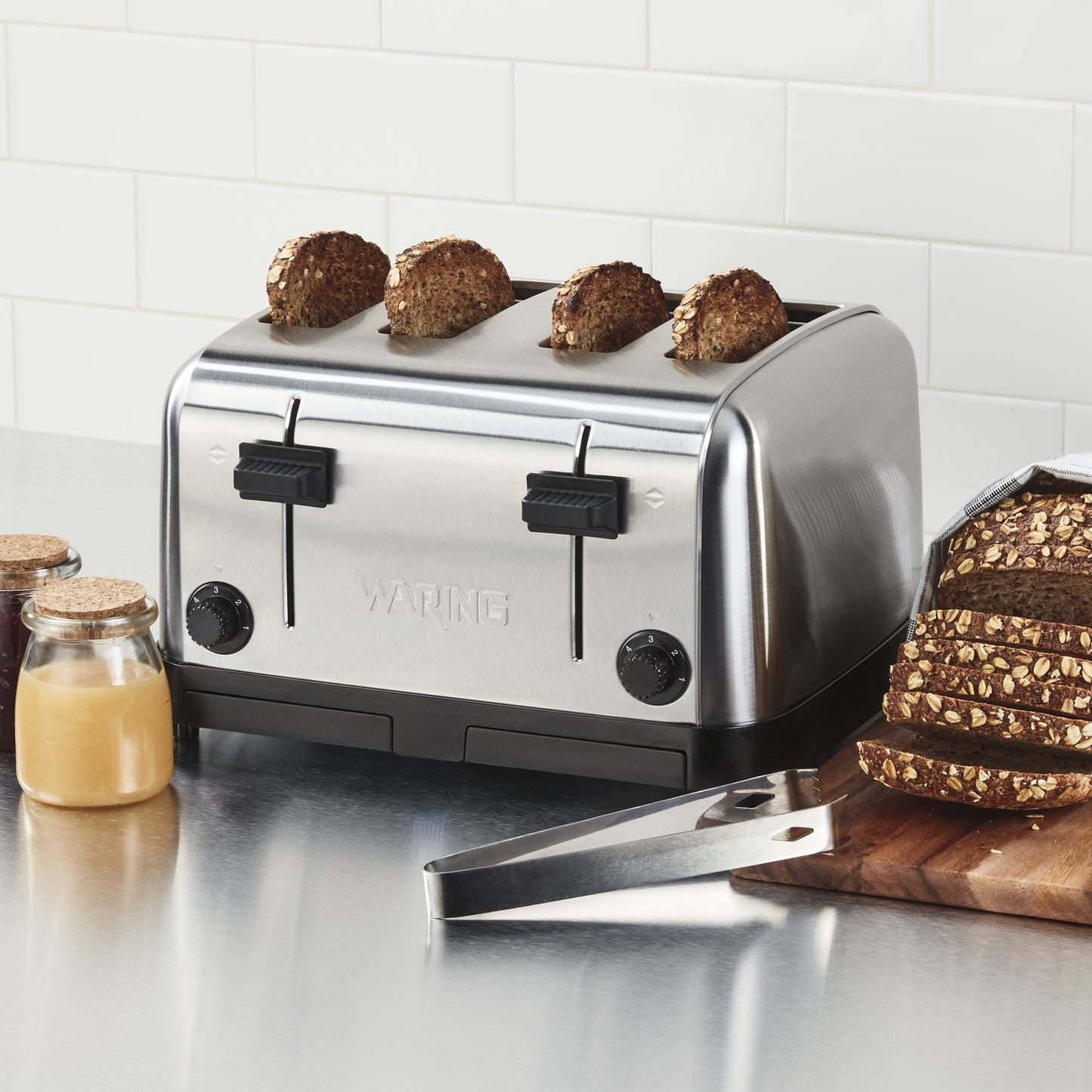 Waring WCT708 Brushed Chrome 4-Slice Commercial Medium-Duty Toaster